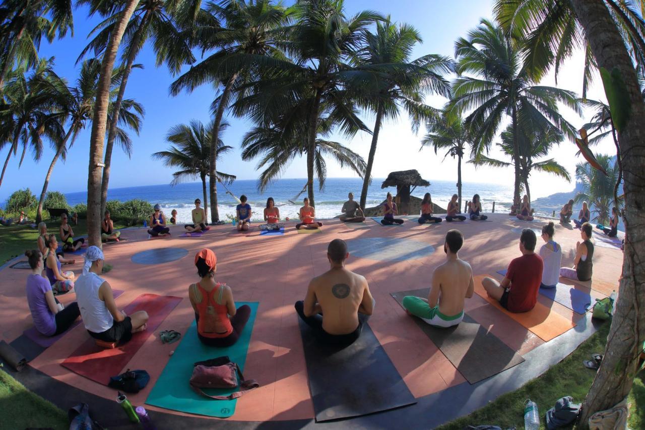 מלון קובאלאם Ayursoma Ayurveda Royal Retreat מראה חיצוני תמונה